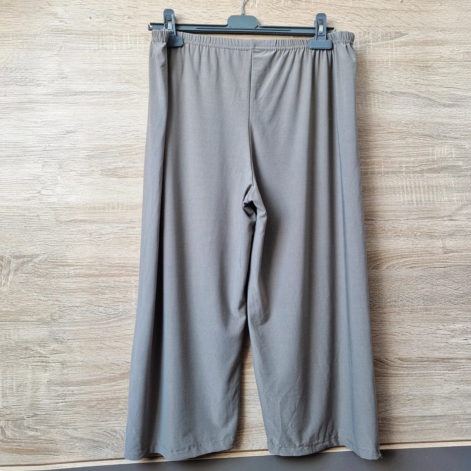Pantacourt Taille 46/48 – photo 3